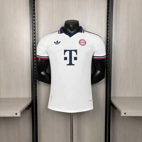 Camisa Bayern de Munique II 26/27 Jogador