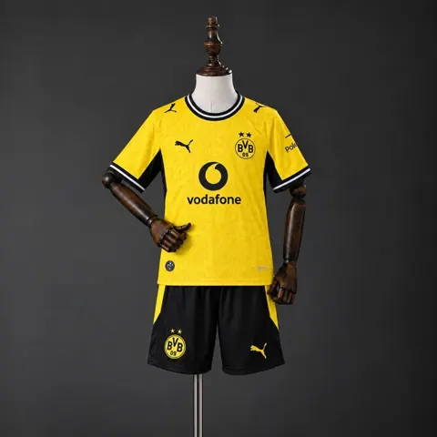 Kit Infantil Borussia Dortmund I 26/27