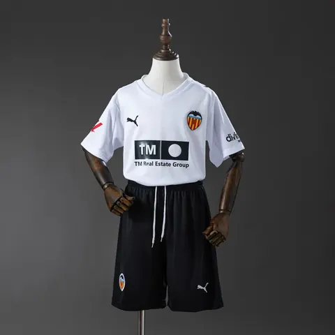 Kit Infantil Valencia I 25/26