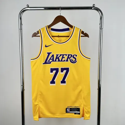 Regata Los Angeles Lakers Temp. 23 Amarela Luka Doncic